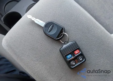 2001 Ford Taurus Se из США, поврежденный, VIN 1FAFP58U01G286375